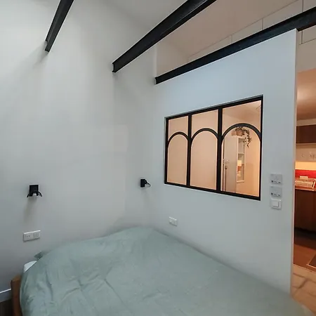 Montmartre, Moulin De La Galette Apartment *
