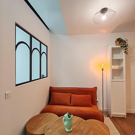 Apartment Montmartre, Moulin De La Galette